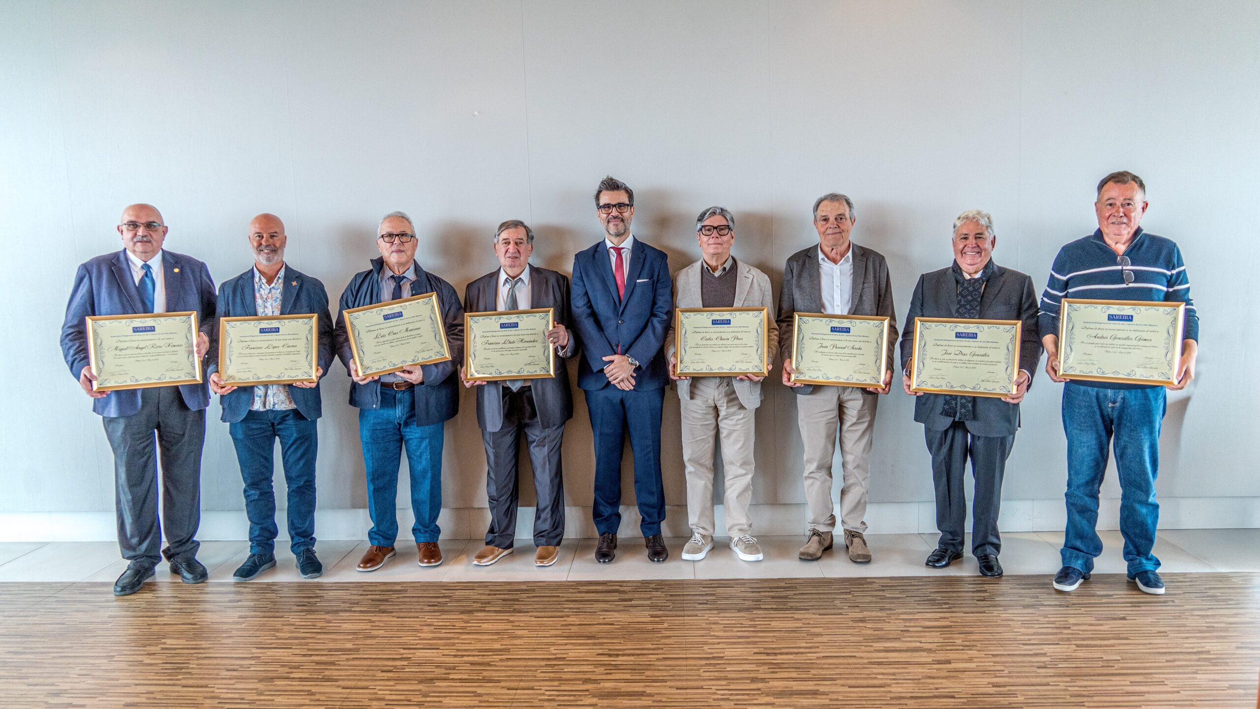SAREIBA rinde homenaje a los empresarios de salones dejuego en Baleares, en un acto celebrado en Palma bajo el título “Son dels nostres”